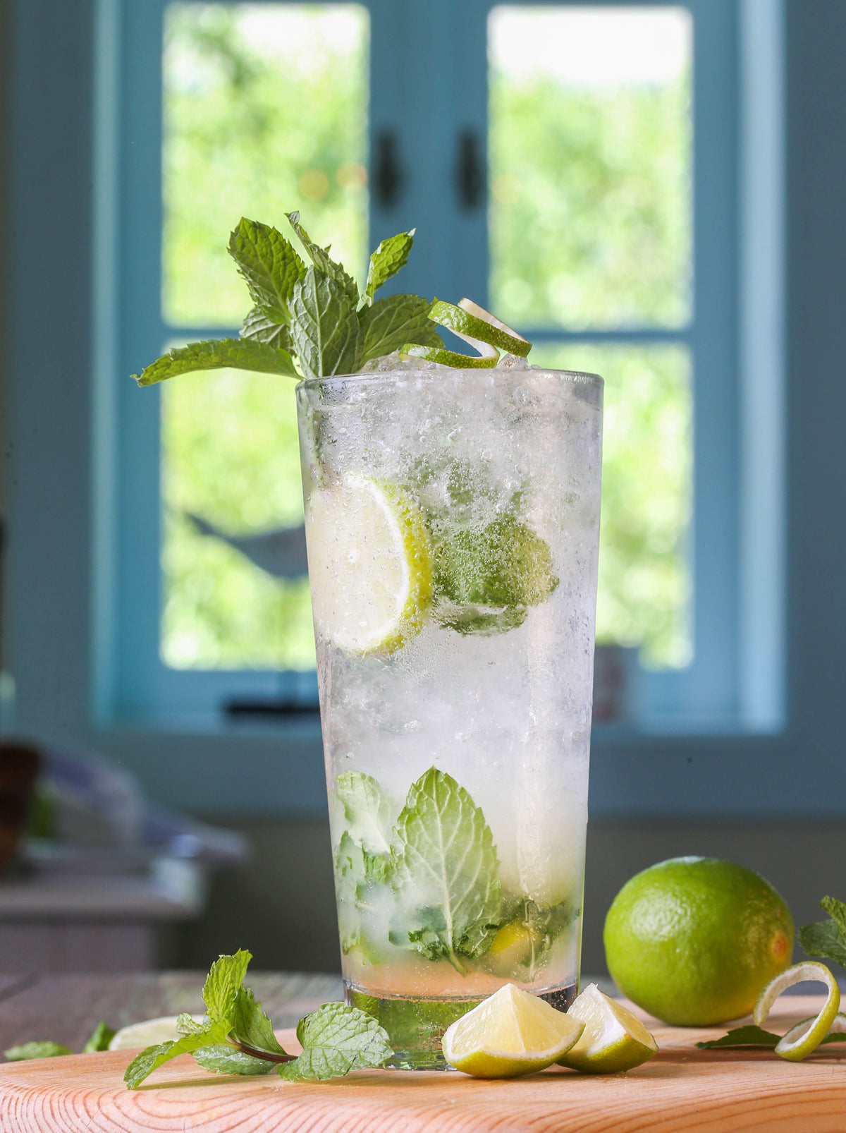 モヒートの飲み方イメージ/莫希托調飲示意/Mojito serving inspiration