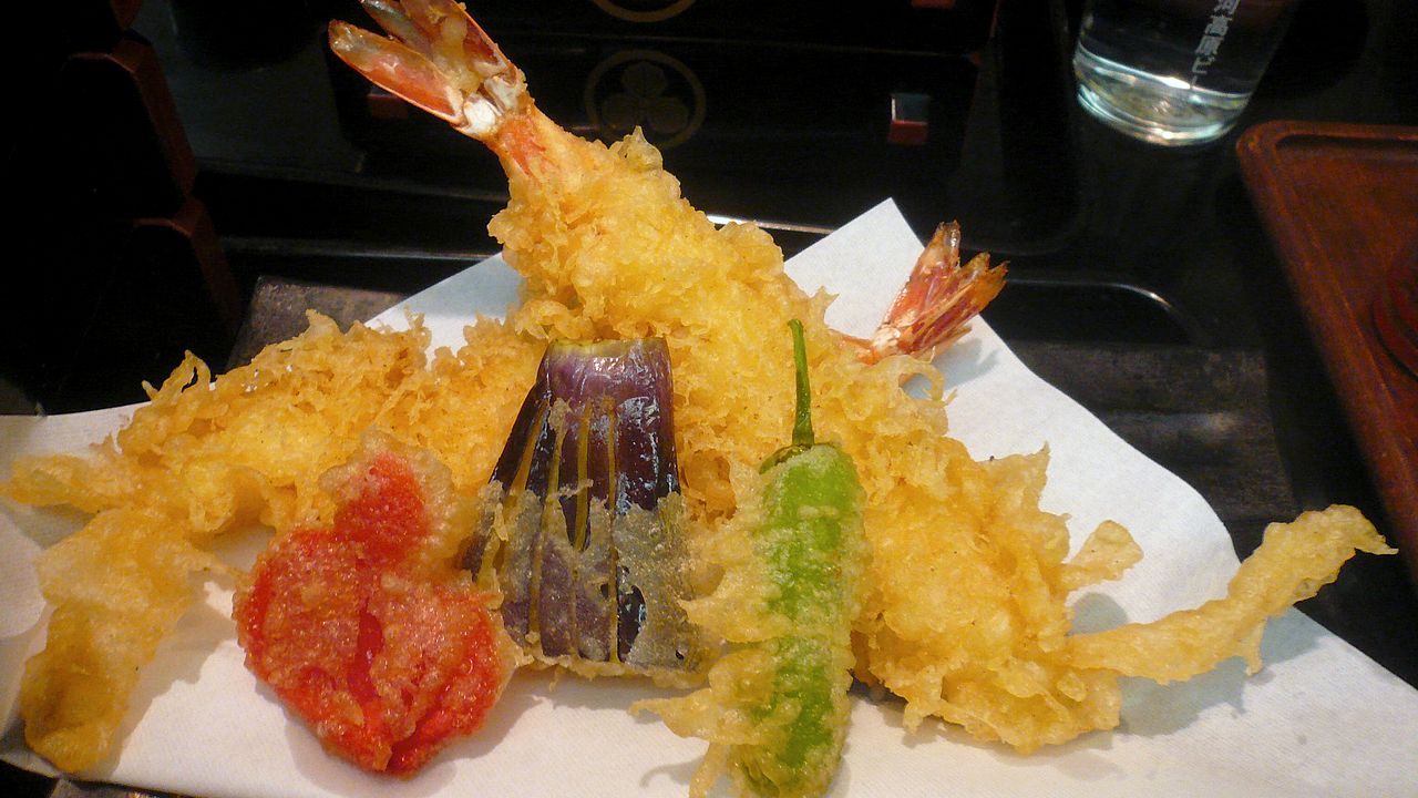 Vegetable and prawn tempura